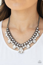 Load image into Gallery viewer, Knockout Queen - Black Necklace