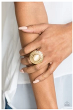 Load image into Gallery viewer, Garden Garland - Gold Moonstone - Gold Ring